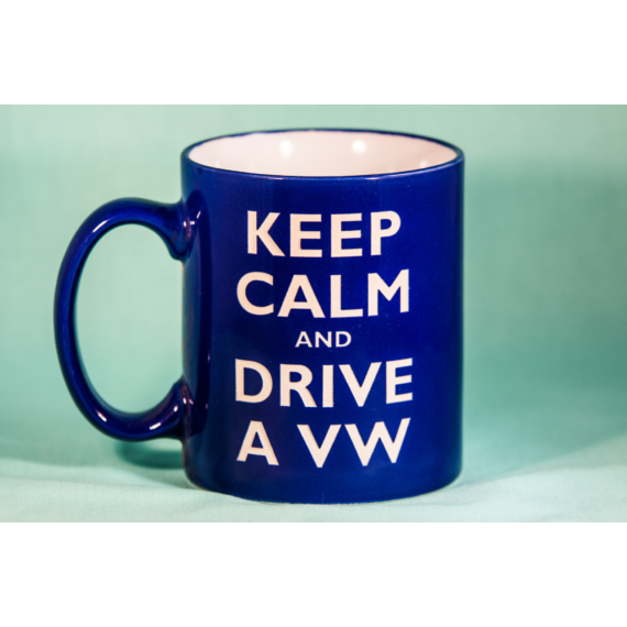 Keep calm and drive Volkswagen homokgravírozott bögre